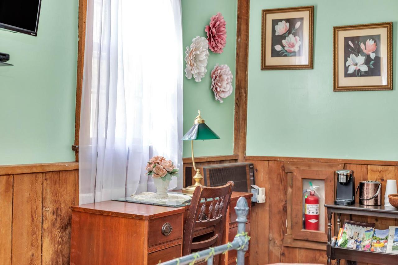 Osceola Mill Dining & Lodging Steeles Tavern エクステリア 写真