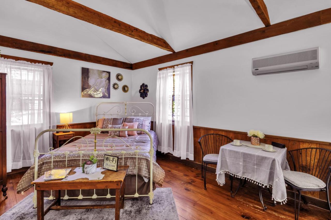 Osceola Mill Dining & Lodging Steeles Tavern エクステリア 写真