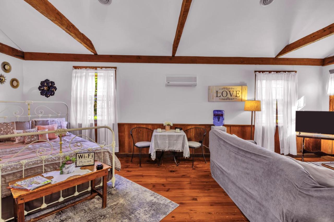 Osceola Mill Dining & Lodging Steeles Tavern エクステリア 写真